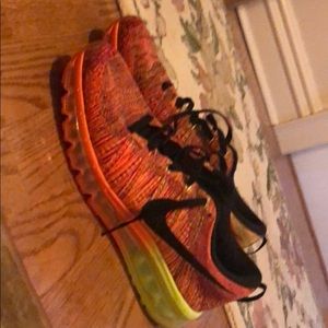 Deadstock Nike flyknits
